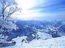 岩原スキー場飯士山山頂から望む、谷川連峰！まさに絶景！