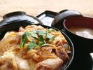 ランチタイム:ぎたろう軍鶏の親子丼