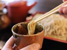 ランチタイム:手打ちそば