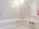 浴室がついたお部屋が2部屋(葦10畳、葦12畳)ございます。大浴場に入れない方は、こちらをご利用ください