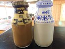 お風呂の後は、牛乳やコーヒー牛乳はいかがですか?フロント横の冷蔵庫にございます。