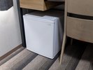 【冷蔵庫】お部屋に設置されている冷蔵庫です。