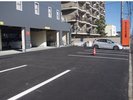 ホテル下駐車場※全駐車場、先着順及び予約不可、大型車及び中型車及びトラック及び二輪車はご申告下さい。