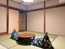 【山側】和室(13号室)山側の静かな空間でゆったりとお過ごしください。