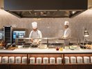 【プランタン】ライブキッチンでは出来立ての自慢料理をシェフがおもてなし