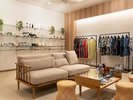 【Hotel Shop】地元クラフトや食品、旅の記念にふさわしい品々を取り揃えました。