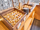 【朝食】日替わりで楽しめる種類豊富なパン