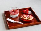 Cafe & Bar�b�G�ߌ���́u䕂̃��A�`�[�Y�v�Ɓu䕂ƃN���[���`�[�Y�̃J�i�b�y�v