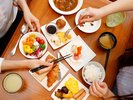ホテル自慢の朝食ブッフェで1日の活力を