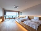 【夕凪の棟】油谷湾の美しい夕景を望む新和洋室(2022年12月 リニューアルオープン)