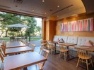 1F レストラン「The River Side Cafe」