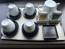 緑茶とほうじ茶のセットをご用意しております。