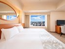 ジュニアスイートルーム〈お昼の景色・大分側〉
