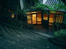 夜の中棚荘