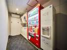 自動販売機と製氷機
