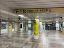 ■赤坂見附駅(丸ノ内線・銀座線)からの道順1:赤坂見附方面改札を出て10番出口方向に進みます。