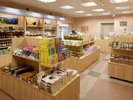 【売店】富山ならではの名物や、郷土にちなんだお土産、お客様だけの旅の想い出をお探しください。