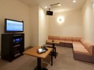【カラオケルーム】全3室ご用意、ちょっと夜更かし、気の合う仲間と楽しんでみては