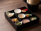 【朝食】たくさんの品目を少しずつ用意した和定食 季節野菜のせいろ蒸し ※写真は一例です