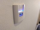 環境に配慮した省エネスイッチ(カードキーホルダー)を採用。キーを差し込む事で電気が点灯。