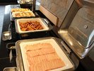 【ご朝食】朝食ブッフェ/和食・洋食を取り揃えたご朝食をお愉しみ下さい(イメージ)