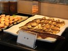 【ご朝食】朝食ブッフェ/和食・洋食を取り揃えたご朝食をお愉しみ下さい(イメージ)