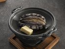 <9月〜10月のおすすめの一品>鮑の陶板焼き【富士】