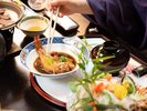 お食事風景