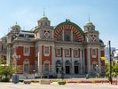 大阪市中央公会堂へは徒歩10分ほどで到着いたします。