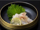 夏の味覚。鱧を使用した一品。