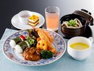 お子様ランチ イメージ ※季節等で変わります。