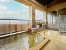 ・【大浴場】開放感あふれる露天風呂で心ゆくまでお寛ぎください