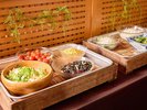 ・【朝食バイキング イメージ】新鮮な野菜も豊富に取り揃えております