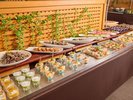 ・【夕食バイキング イメージ】郷土料理をはじめ、各種メニューを豊富に揃えております
