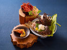・【ご夕食】伊勢海老料理の盛り付け イメージ