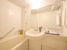 ・【ツイン】お部屋はユニットバス完備で、朝晩の身支度にも便利です