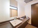 ・【和室ツイン】トイレと洗面台付きで、快適にご利用いただけます