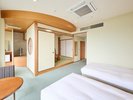 ・【和洋室4.5畳・6畳】洋室ツインと和室4.5畳または6畳の和洋室。ご指定はいただけません