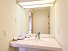 ・【和洋室4.5畳・6畳】トイレと洗面台付きで、滞在中も安心です