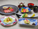 【万座会席】(7/10〜)季節の恵みを活かした料理を、夏らしい軽やかさと満足感を感じていただけます。