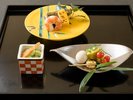 �y�G�߂̑O�؁z�G�ߑւ��̏{�̐H�ނ������ꂽ�O�؂ł��B���摜�̓C���[�W�ł��B