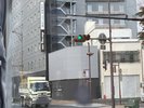 【路面電車の乗り方】F3つ目の札木駅でご降車ください。目の前にホテルが見えます。