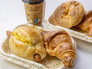 朝食・クロワッサンBOXイメージ カフェラテ付