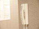 御用の際にフロントにつながる電話あり