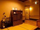 【食事処】畳の温もりを感じる和の空間で、ゆっくりとお食事をお楽しみいただけます。