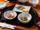 【朝食】一日の活力を届ける、優しい味わいの朝ごはん。