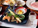 【夕食】一品一品丁寧に仕立てた、会席料理の数々