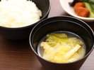 お味噌汁 ※イメージ(具材は日替わりです)