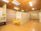 【脱衣所】広々とした脱衣所。 こまめな清掃。換気等を行っております。