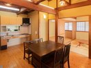 テーブル・椅子があるお部屋※お部屋によってテーブルイス・座敷タイプと異なります。